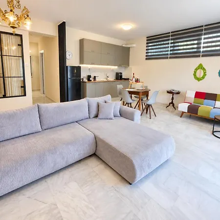 Euphoria Estate Апартамент